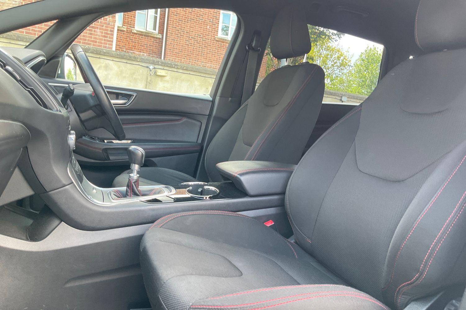 Ford S-MAX Photo 18