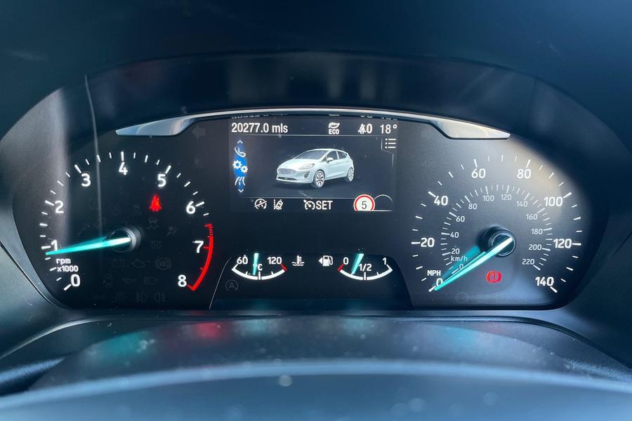 Ford FIESTA Photo autoimg-bb47a886084ecc43eda5632e501cf99ba0c1e956.jpg