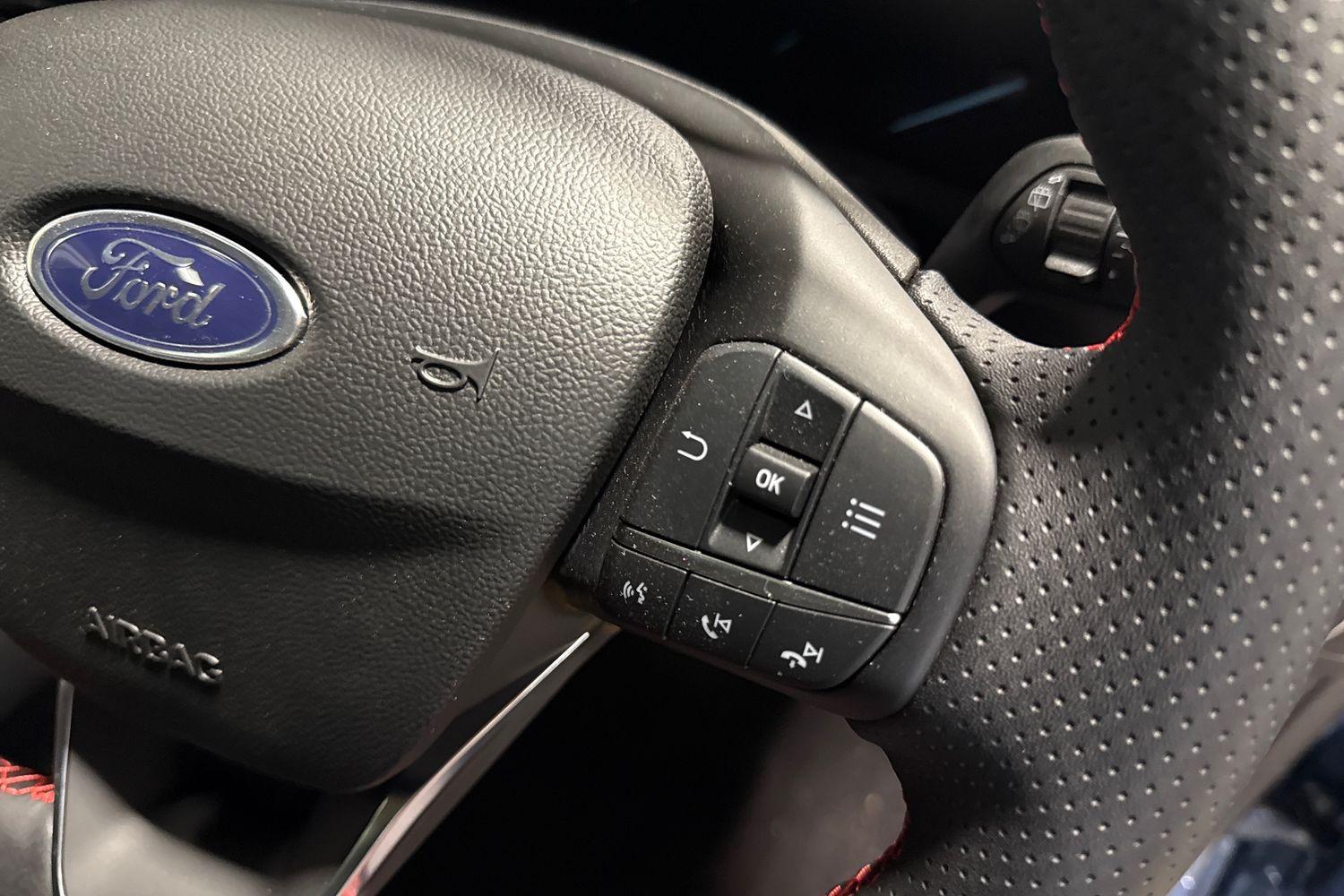 Ford FOCUS Photo 28