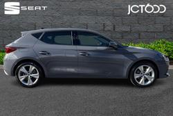 SEAT Leon Photo 4