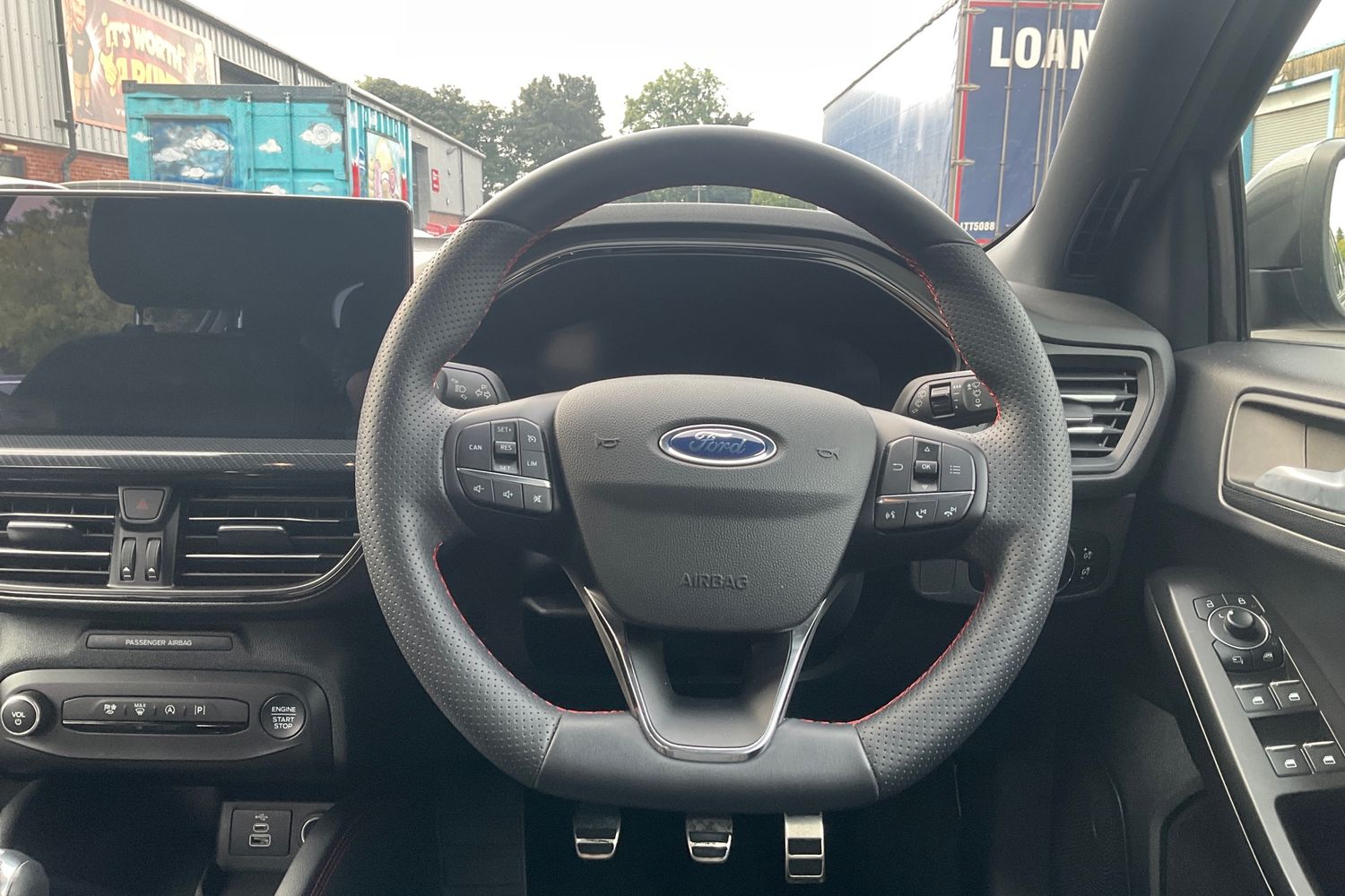 Ford Focus Photo 11