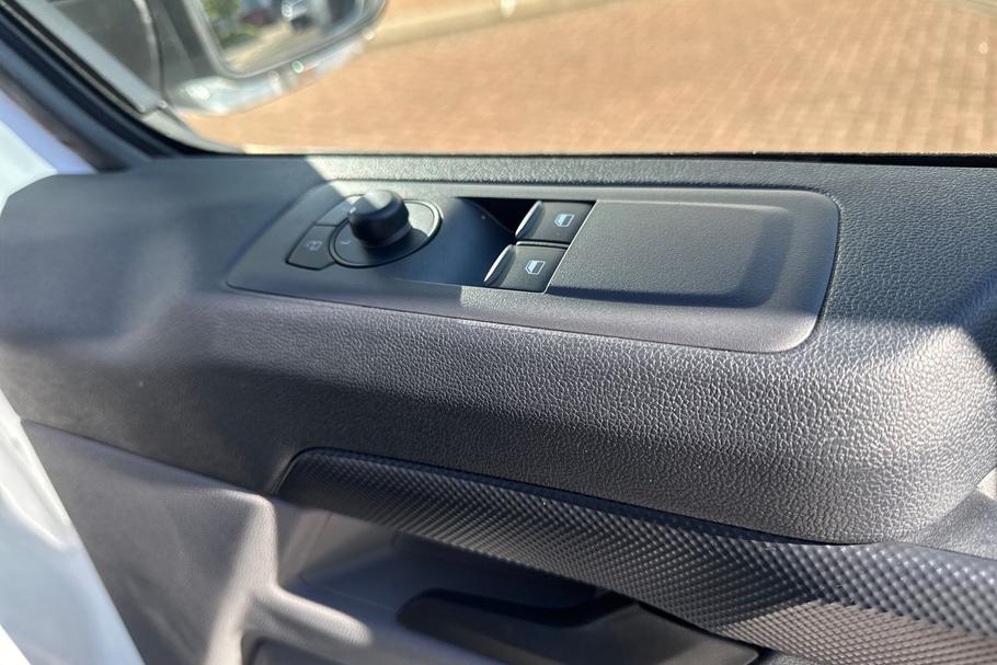 Used FORD E-TRANSIT CUSTOM HT74EWN 26