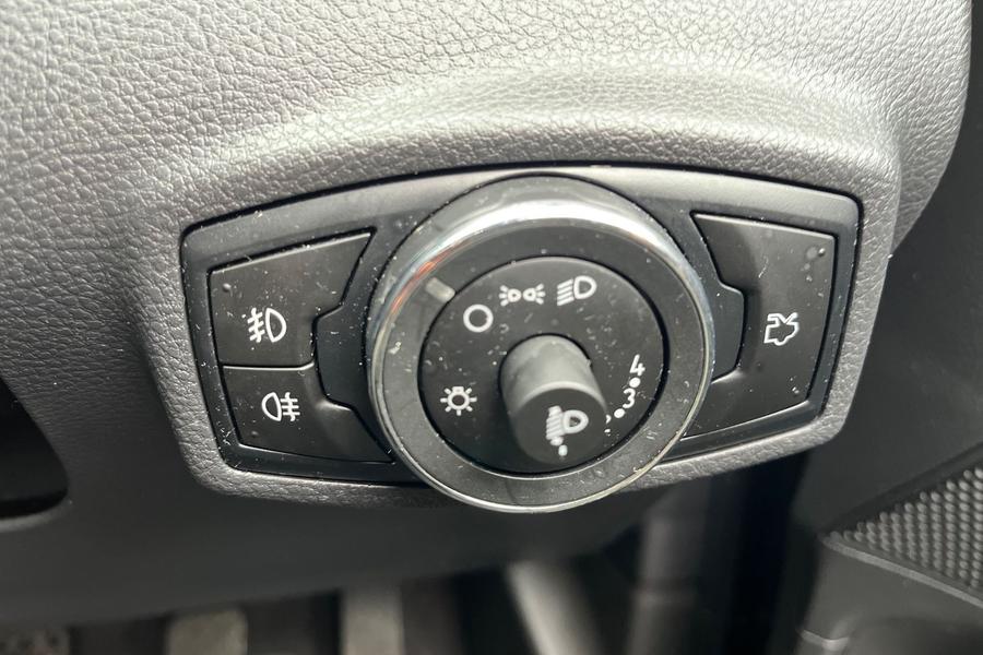 Ford KA+ Photo autoimg-bb53e593a40d553163cd05464f7d8ddfe5d27571.jpg