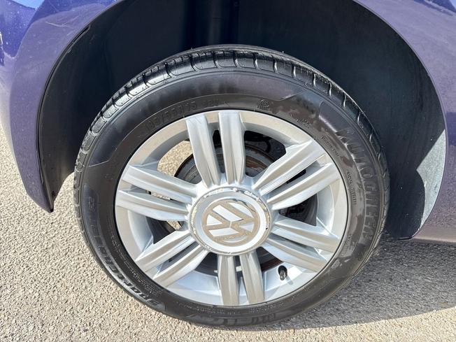 VOLKSWAGEN up! Photo 22