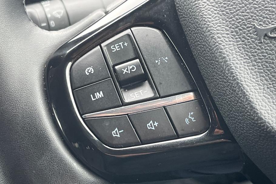 Used Ford TRANSIT CUSTOM 18