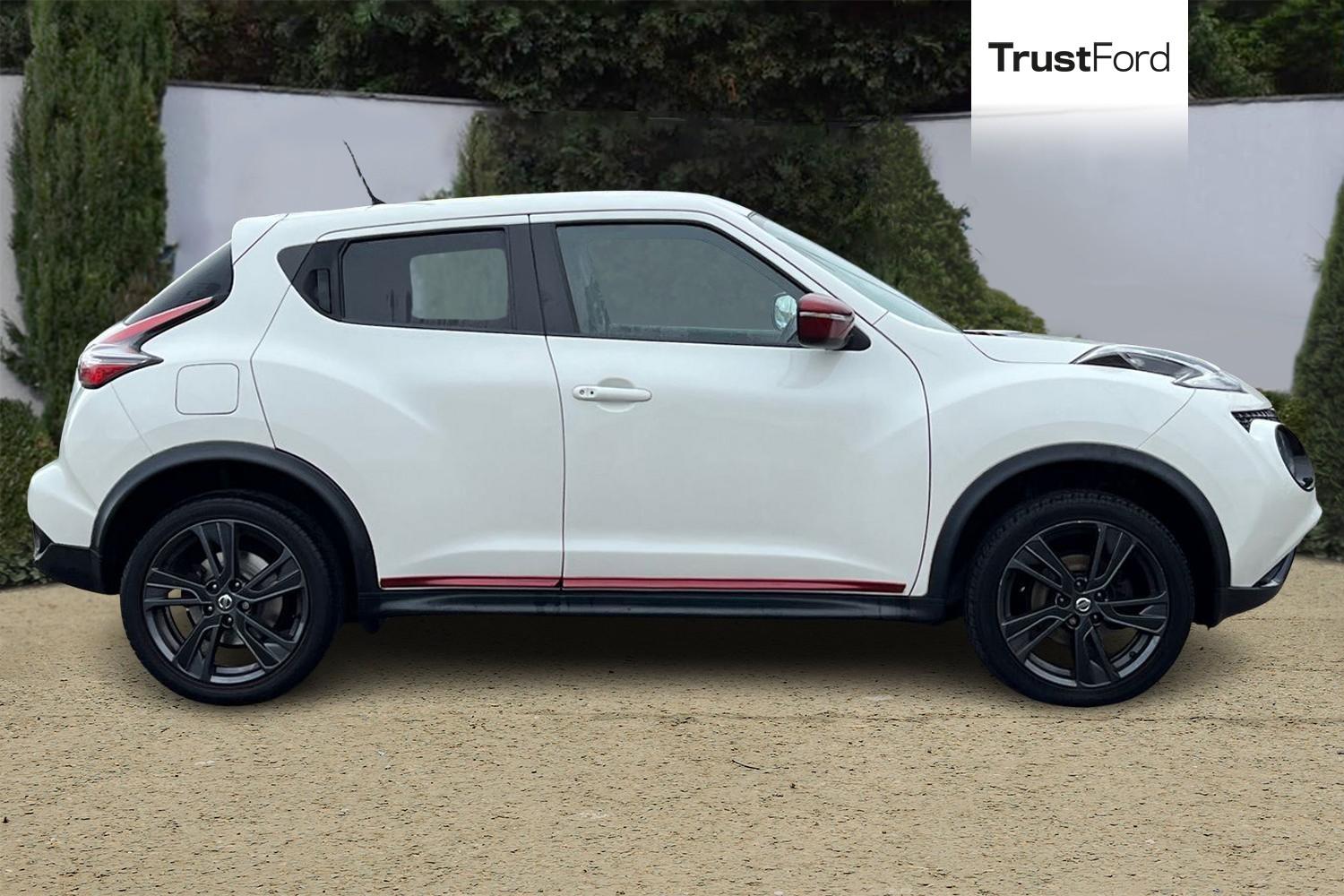 Nissan JUKE Photo 2