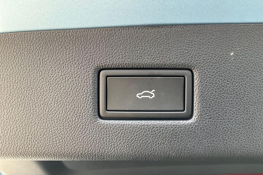 Ford EXPLORER Photo autoimg-bb68c99b1082ce3930049902d4b4f1d8466a1b73.jpg