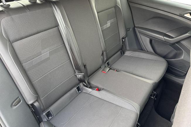 Volkswagen T-Cross Photo 9