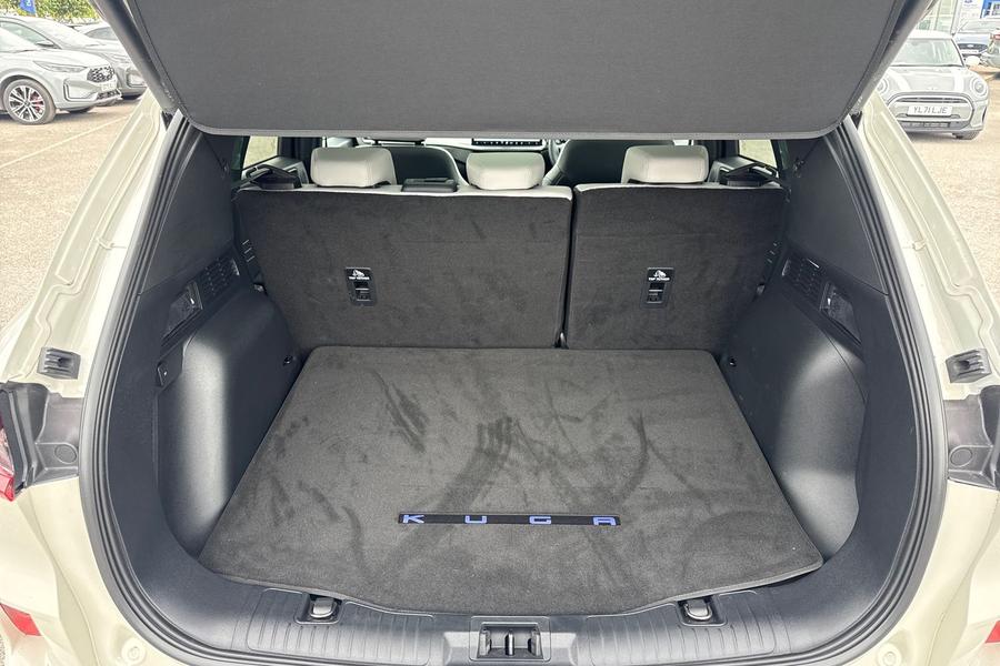 Ford KUGA Photo autoimg-bb775274f320572b1bbe9c7770563dc6df33f755.jpg