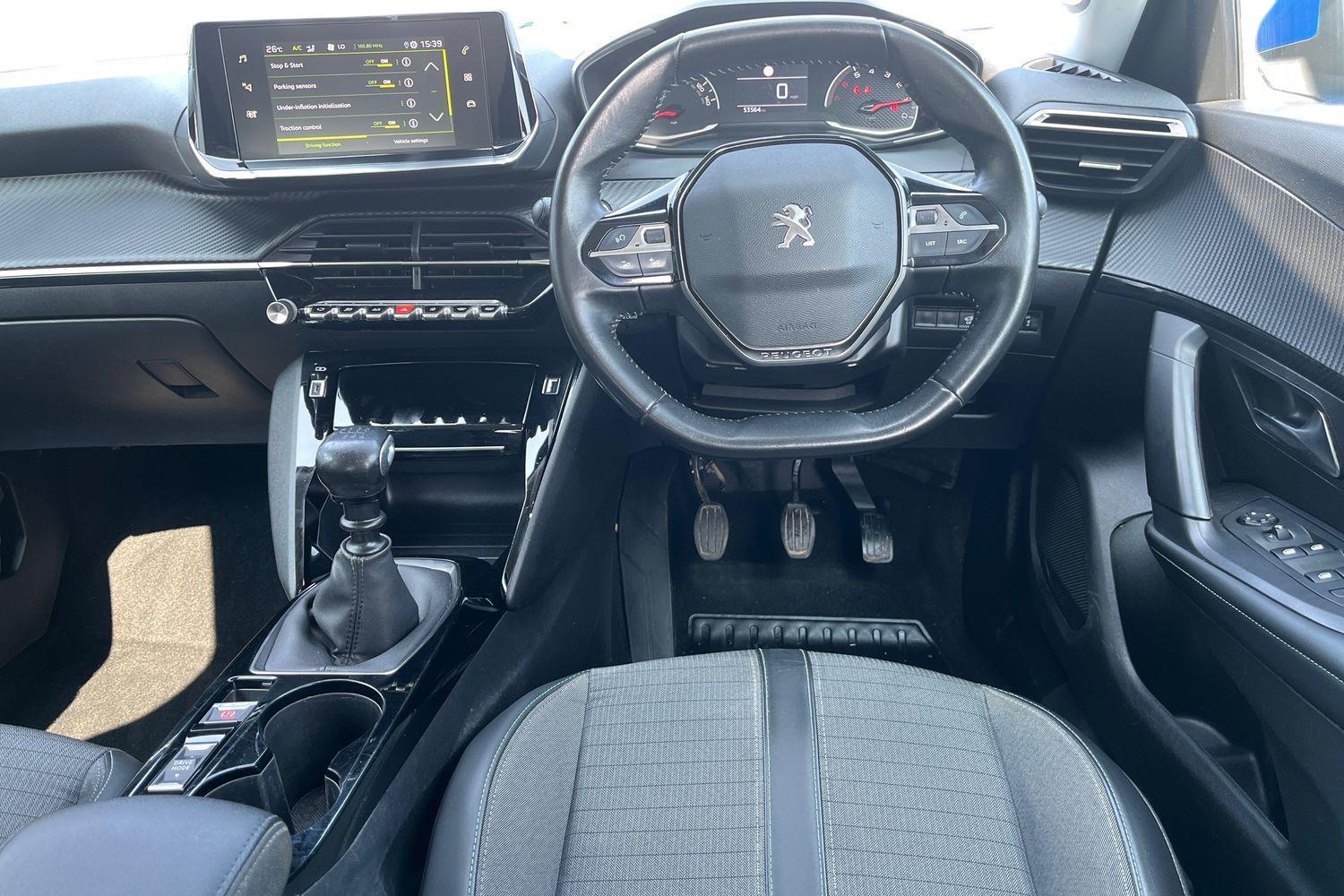 Peugeot 2008 Photo 10