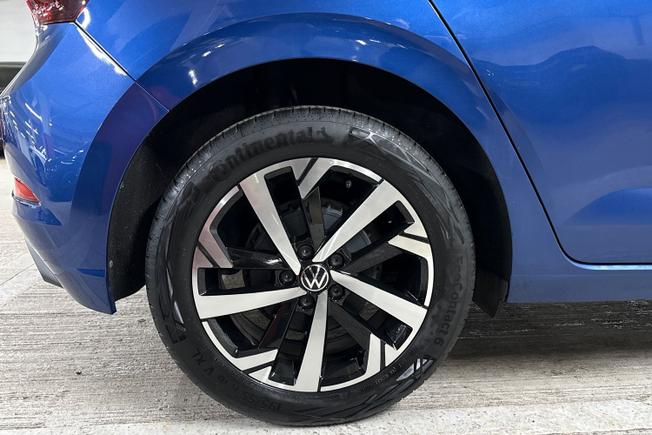 VOLKSWAGEN Polo Photo 5
