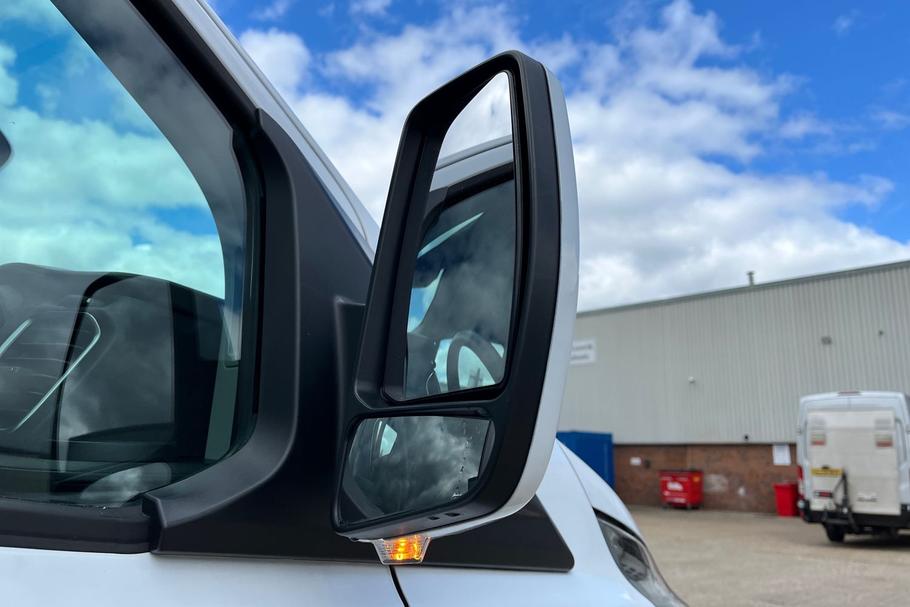 Used Ford TRANSIT CUSTOM HT21GZK 36