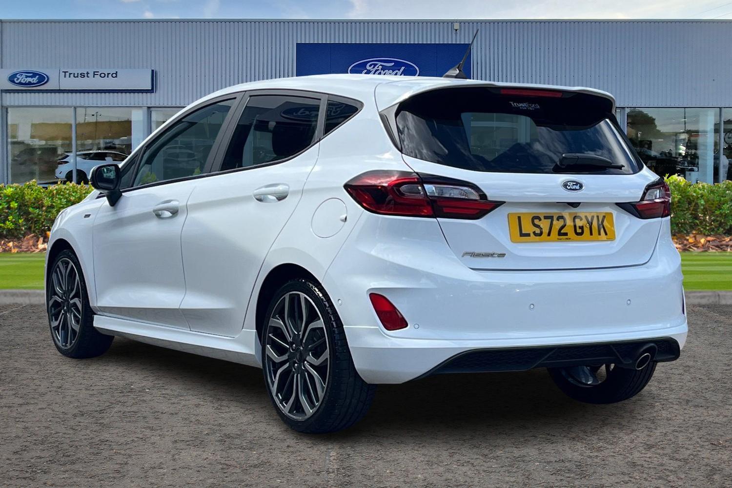 Ford Fiesta Photo 1