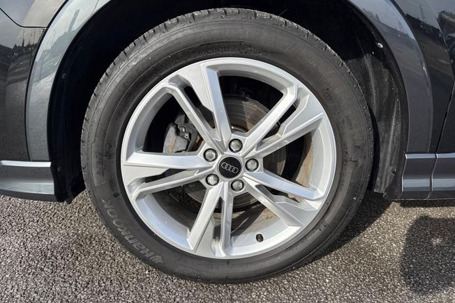 AUDI Q3 Photo 5