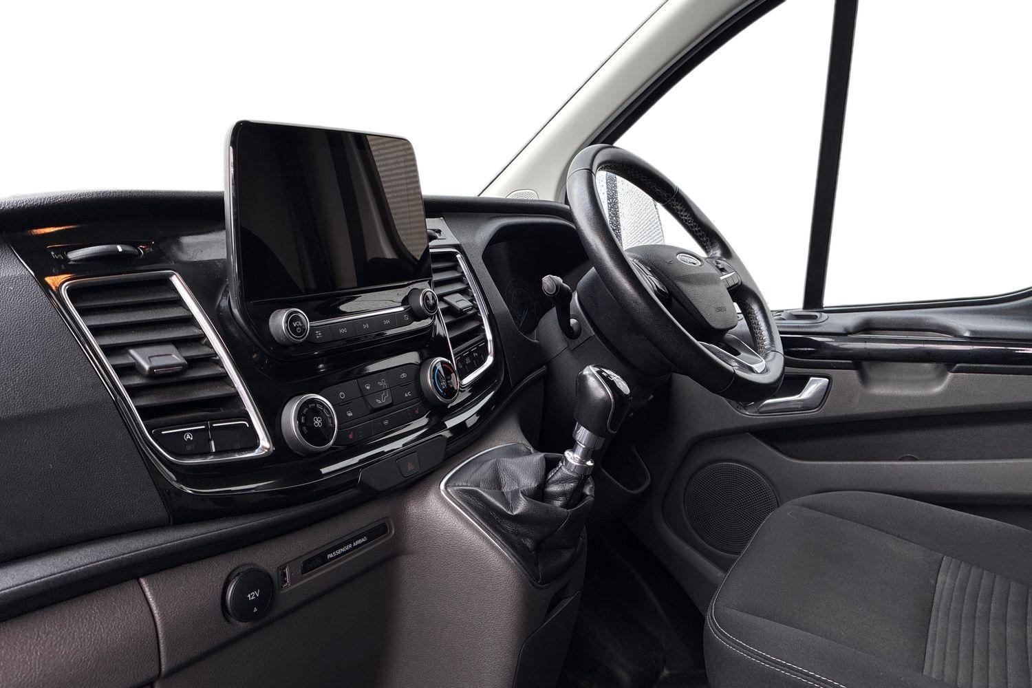 Ford TRANSIT CUSTOM Photo 2