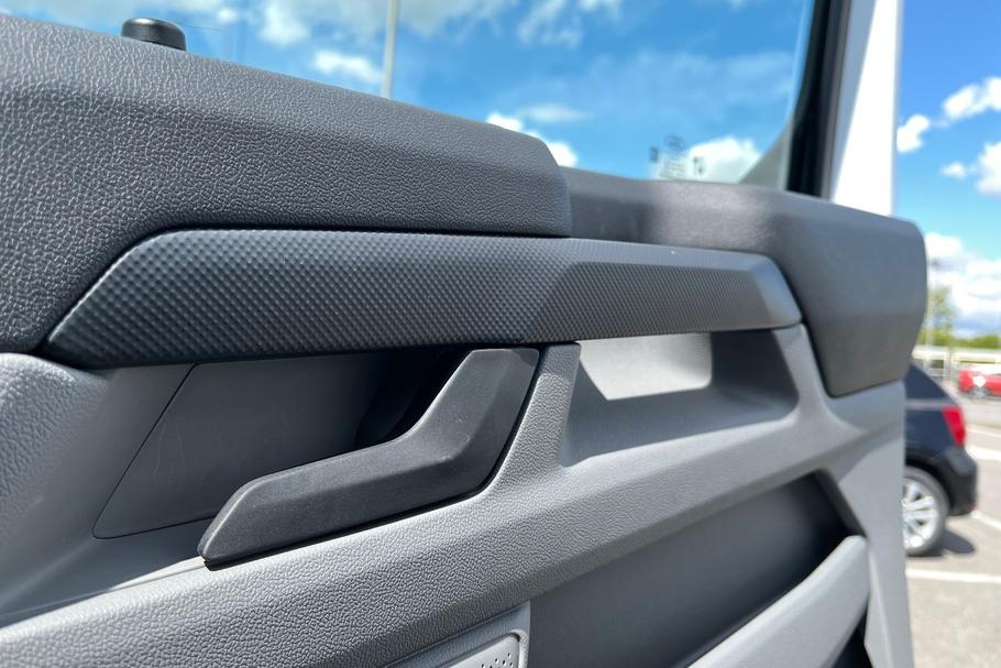 Used Ford E-TRANSIT CUSTOM MJ25VEH 33