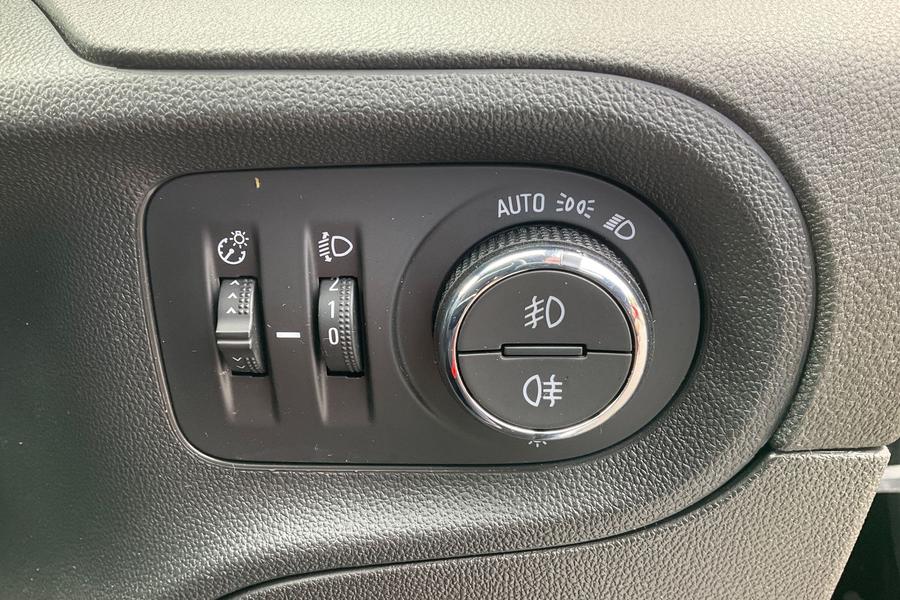 Vauxhall GRANDLAND X Photo autoimg-bb8a755d345ea9b4ab054473a6680f6c8ea704ea.jpg