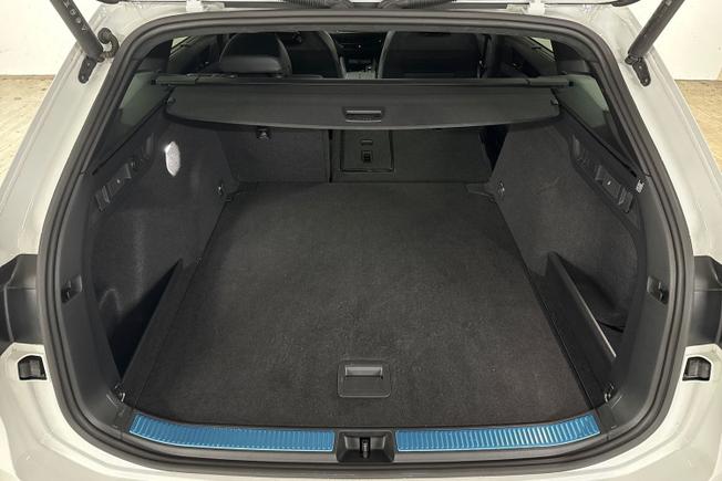 VOLKSWAGEN Passat Photo 12