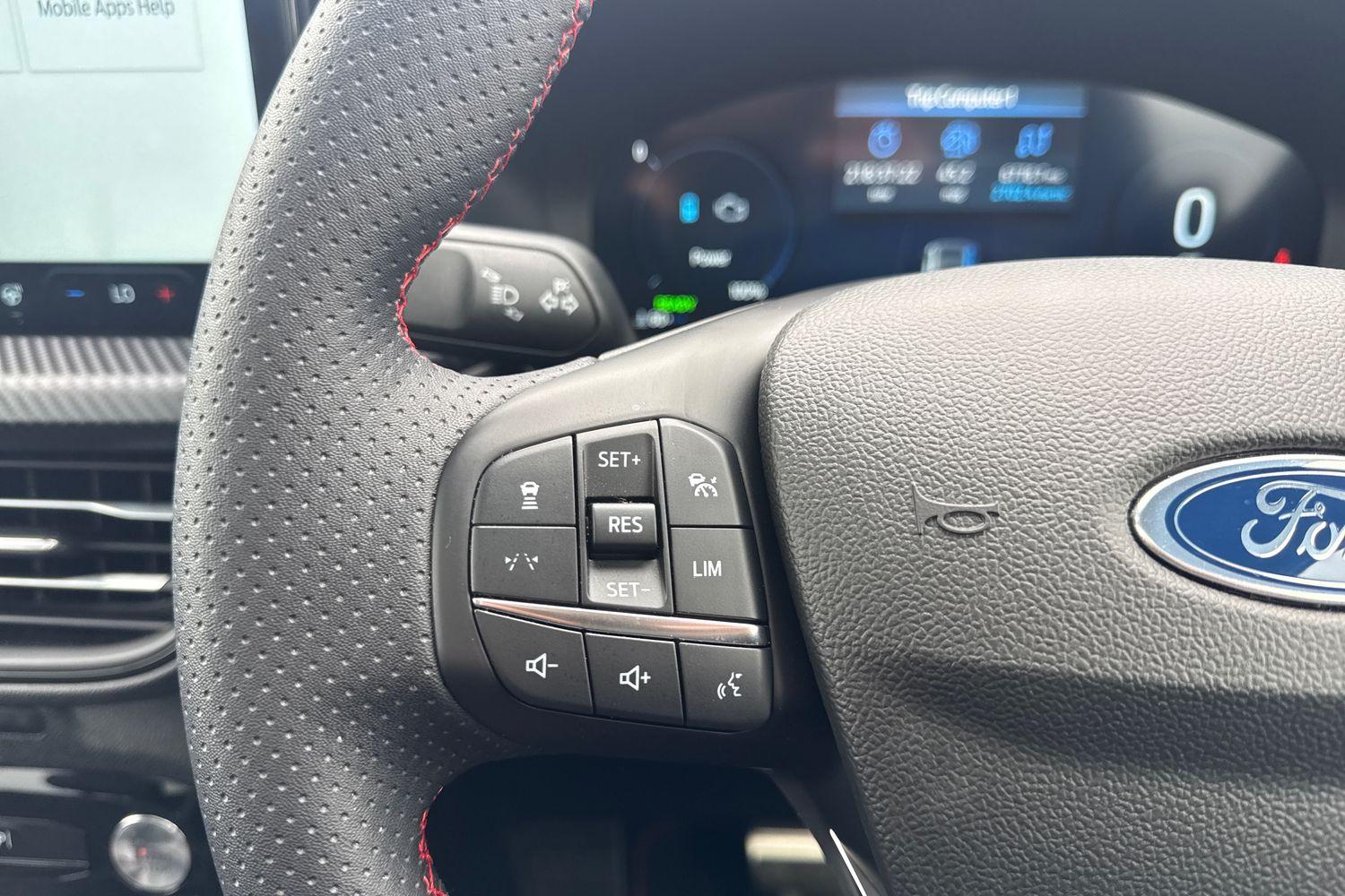 Ford KUGA Photo 31