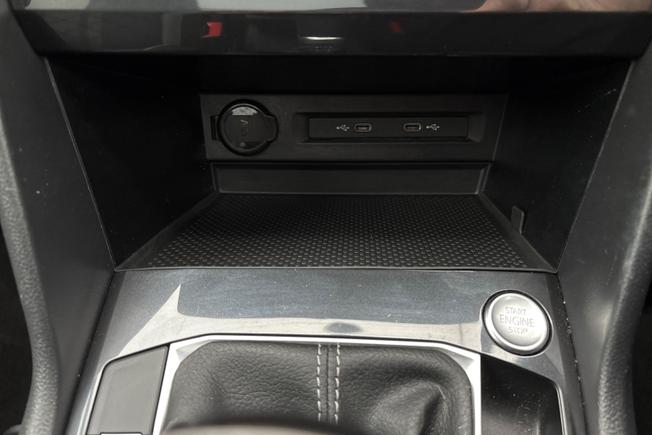 VOLKSWAGEN Tiguan Photo 25
