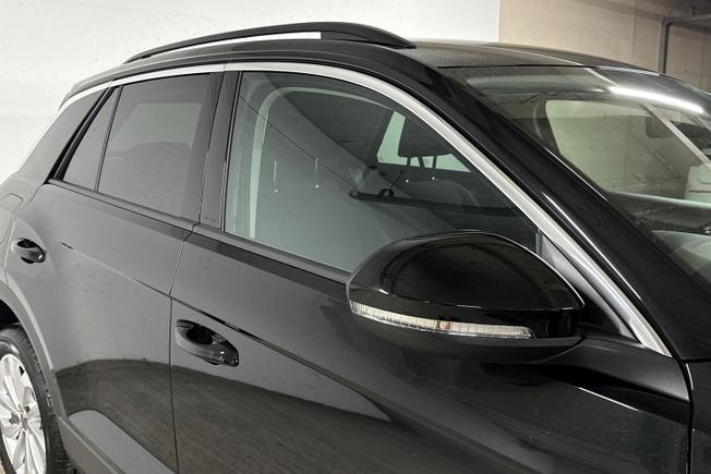 VOLKSWAGEN T-Roc Photo 20