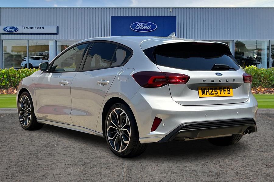 Ford Focus Photo autoimg-bb95cde811e2a2ec3505d894bd942a7630c9e3dd.jpg