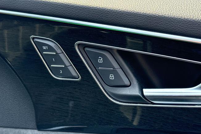 AUDI Sq8 Photo 32
