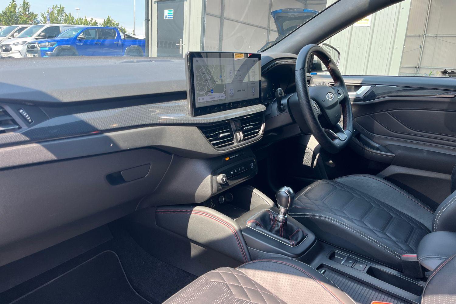 Ford Focus Photo 17