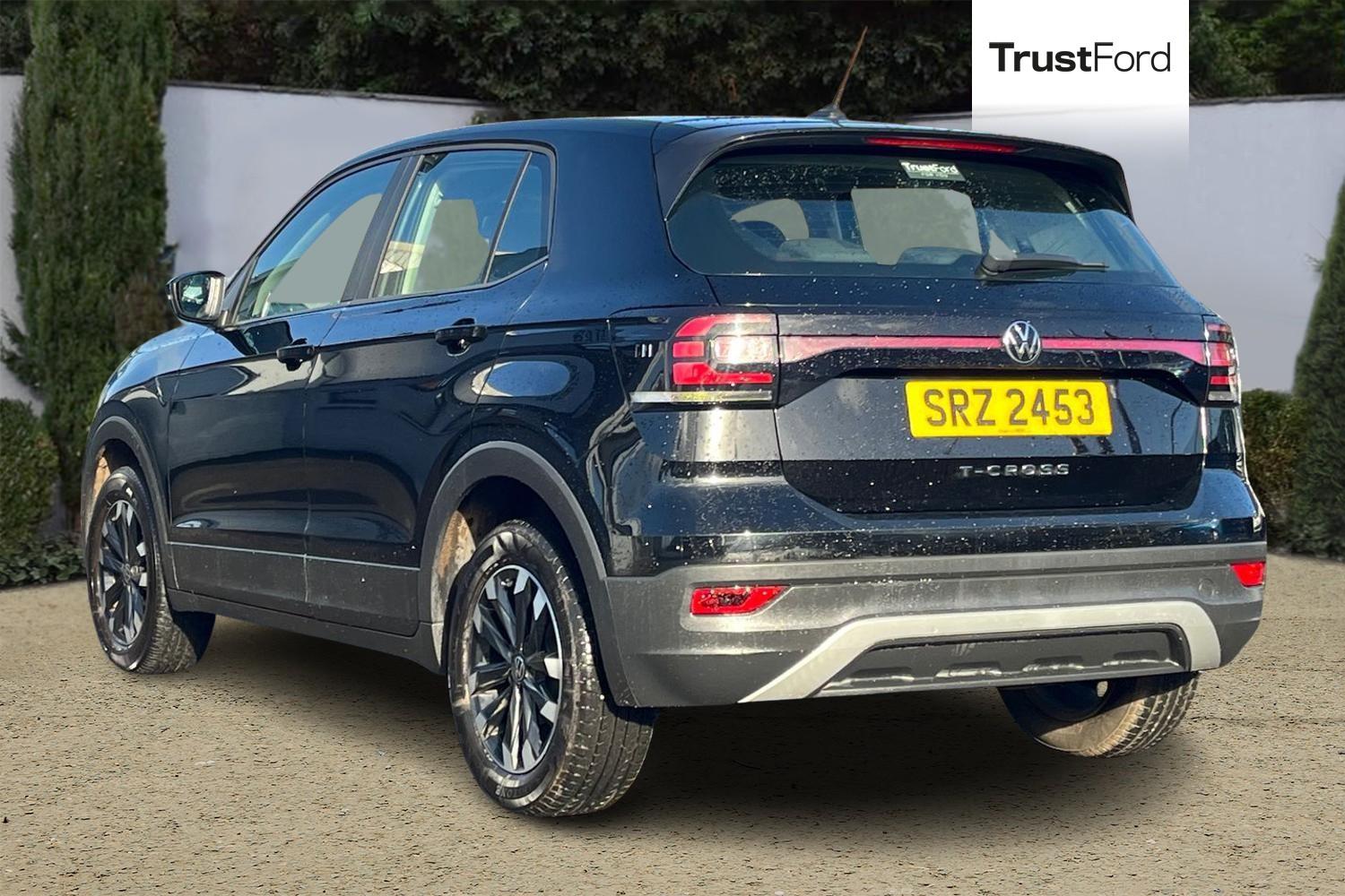 Volkswagen T-CROSS Photo 1