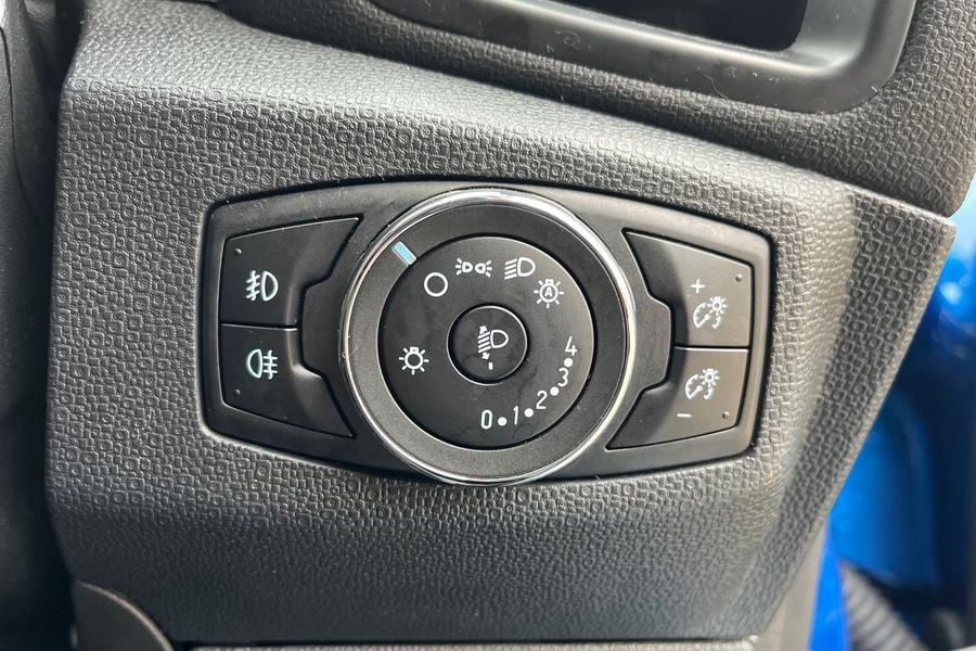 Ford EcoSport Photo autoimg-bba9aa5cec2a664fd96de7ccb64cae8c19c93768.jpg
