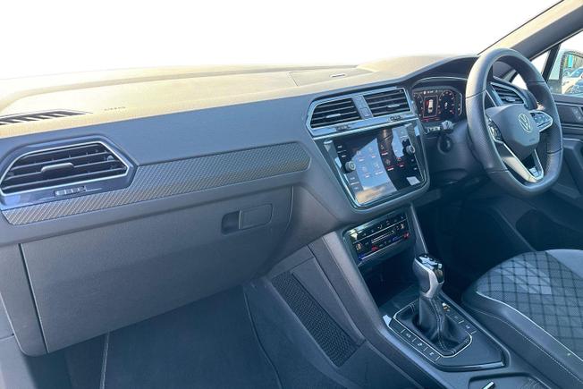 Volkswagen Tiguan Photo 2