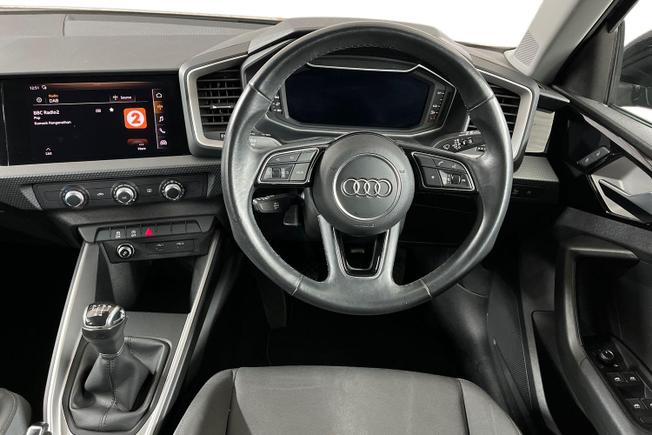 AUDI A1 Photo 11