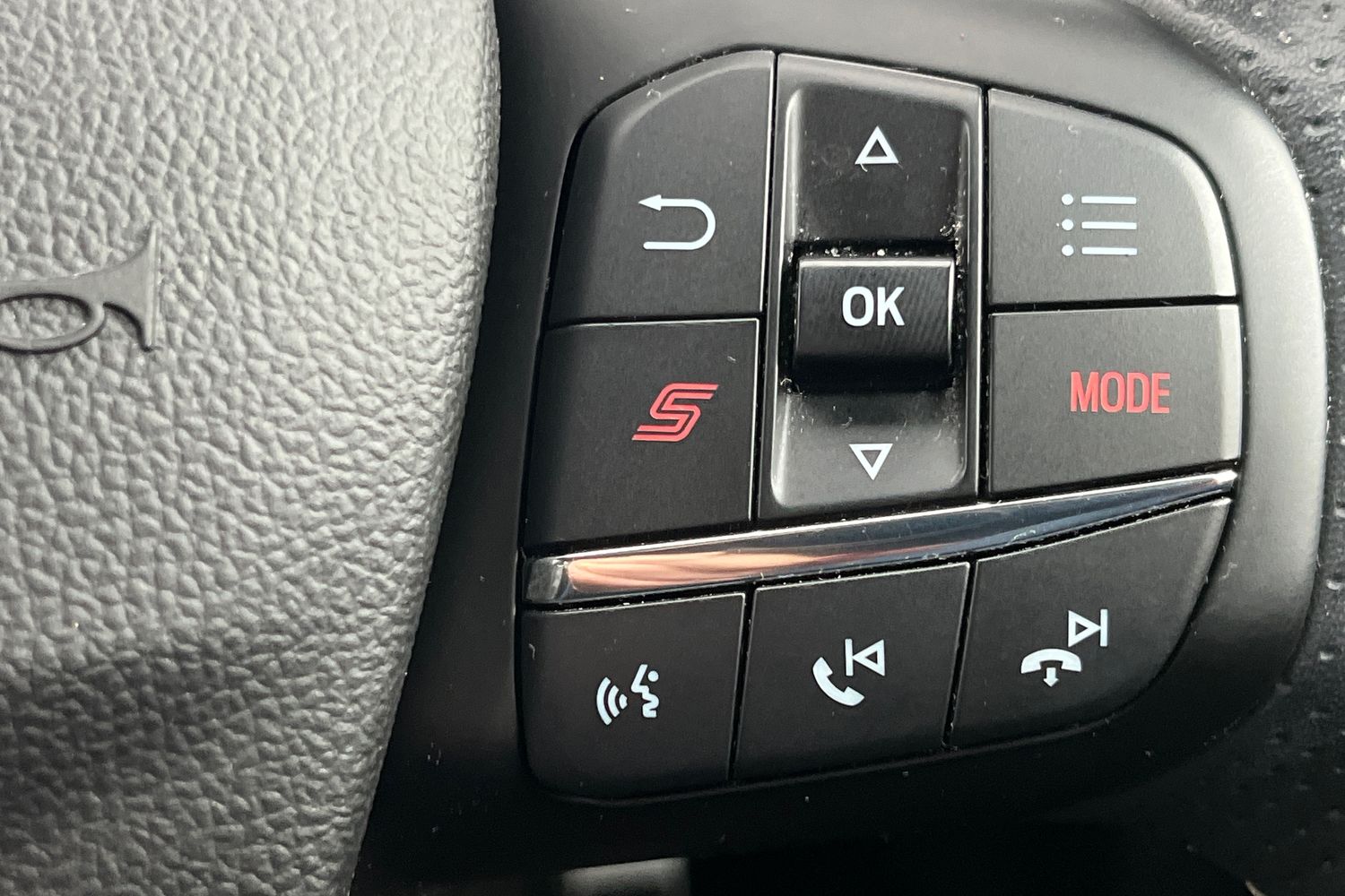Ford FOCUS Photo 23