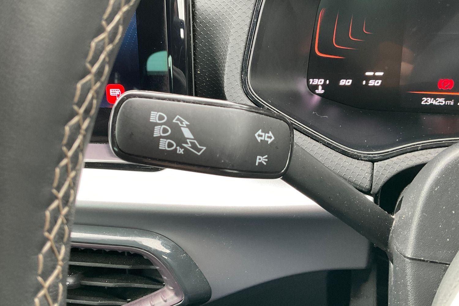 SEAT IBIZA Photo 13