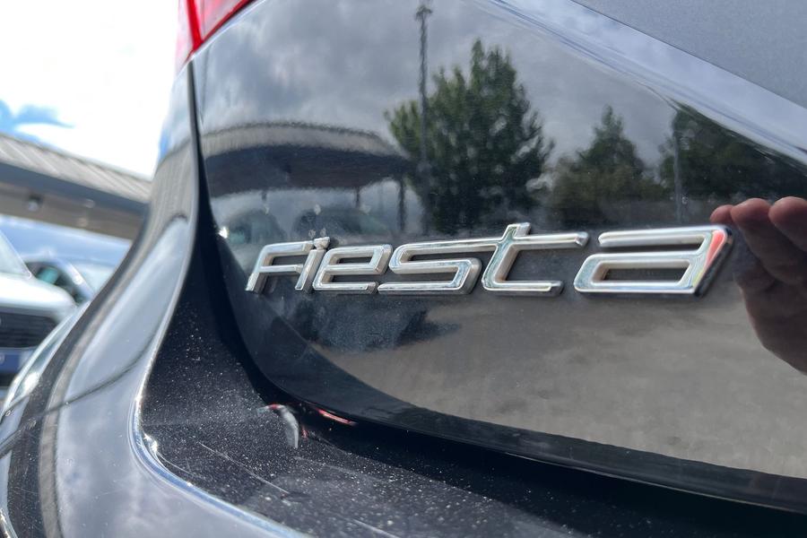 Ford Fiesta Photo autoimg-bbb718b6a2ded4886404e4e52ae36dd93632f590.jpg