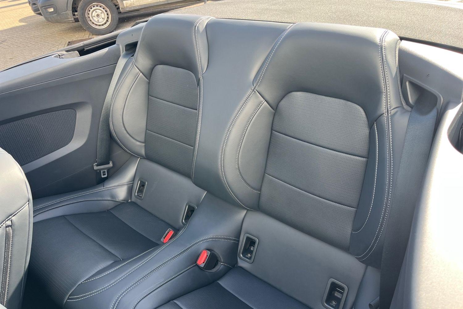 Ford MUSTANG Photo 19