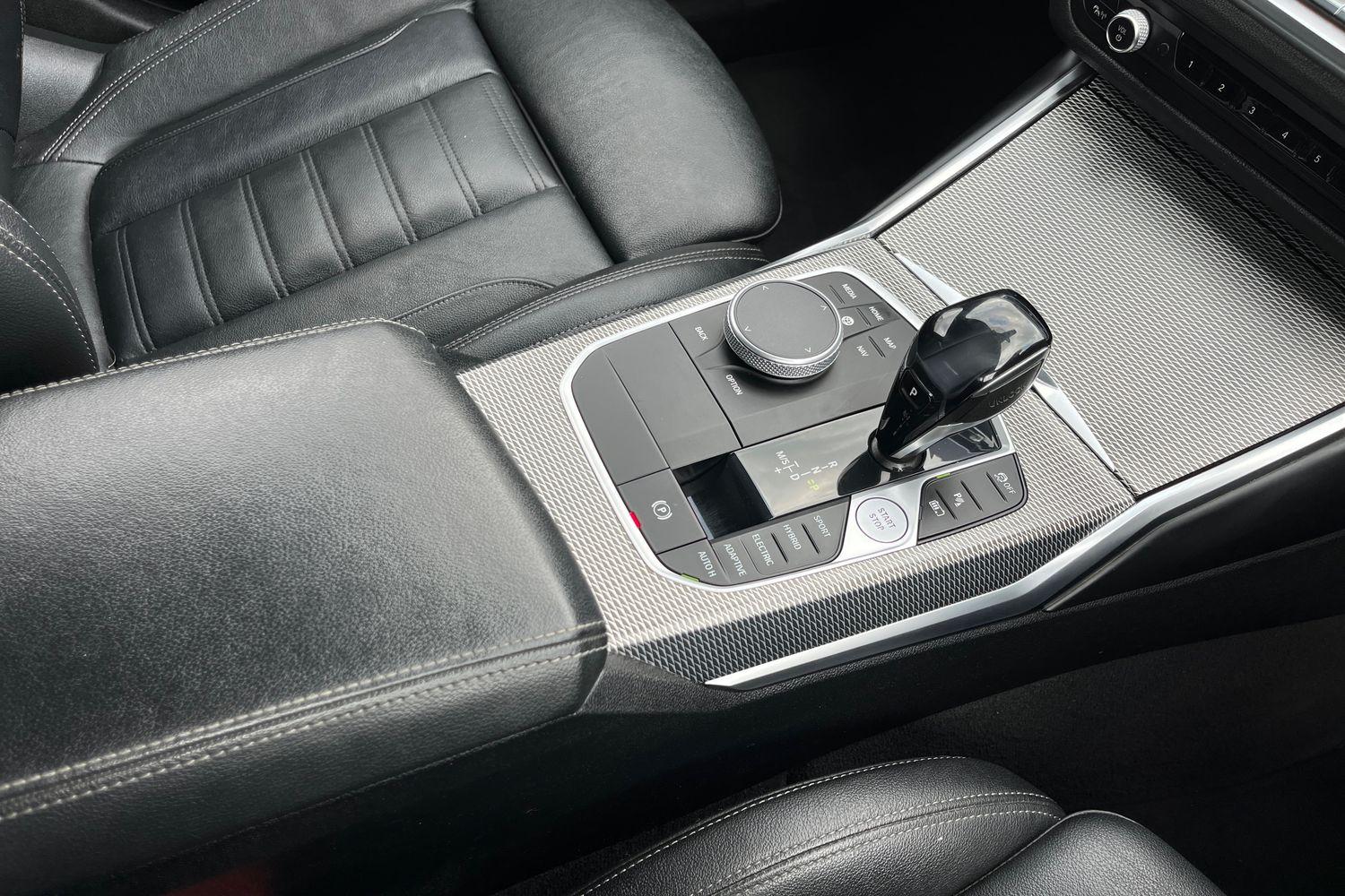 BMW 3 Series Photo 37