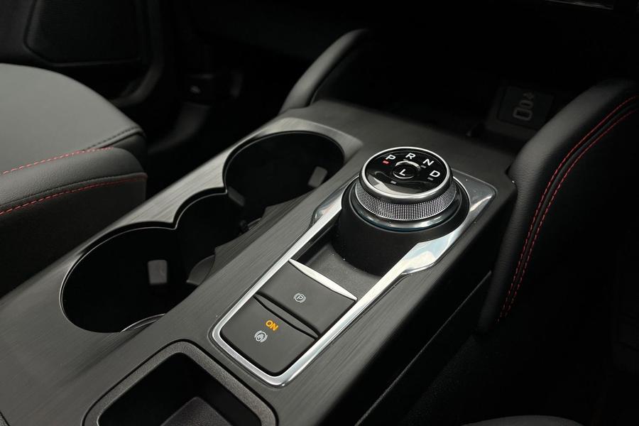 Ford Kuga Photo autoimg-bbba80786f2cce2d19a1a2ccbb2df5cf5e6edcdd.jpg