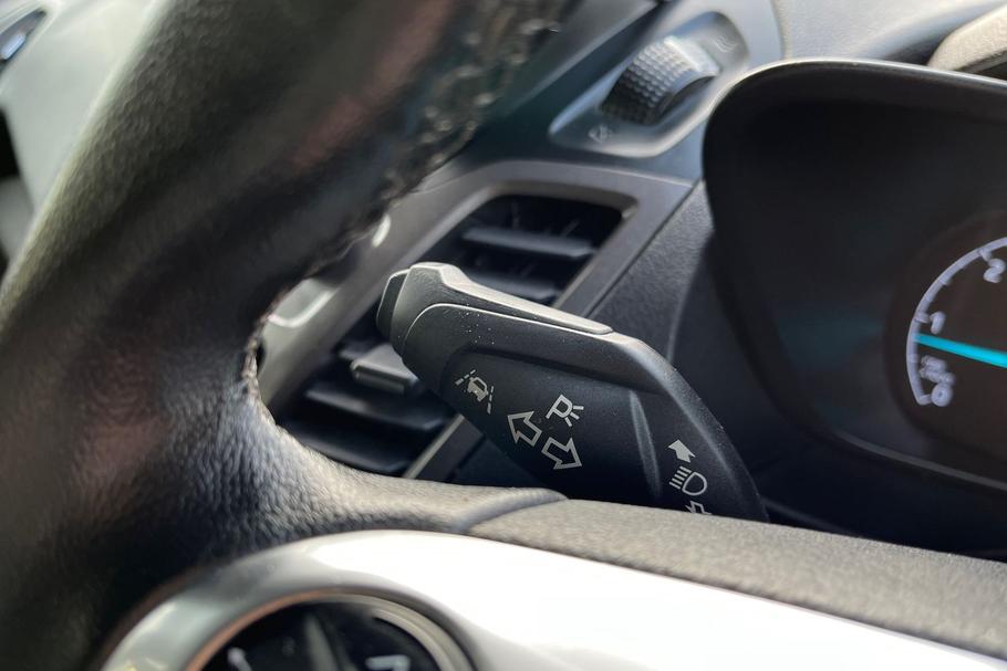 Used Ford TOURNEO CONNECT 14