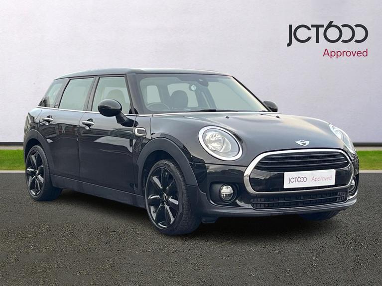 Used 2017 MINI Clubman 1.5 Cooper (Black Pack) Estate 6dr Petrol Manual Euro 6 (s/s) (136 ps) Black at JCT600