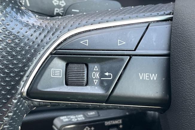 AUDI Q3 Photo 16