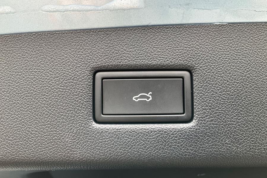 Ford Explorer Photo autoimg-bbcd703d8f9d8814d723b4e6723979c957c0ba5a.jpg