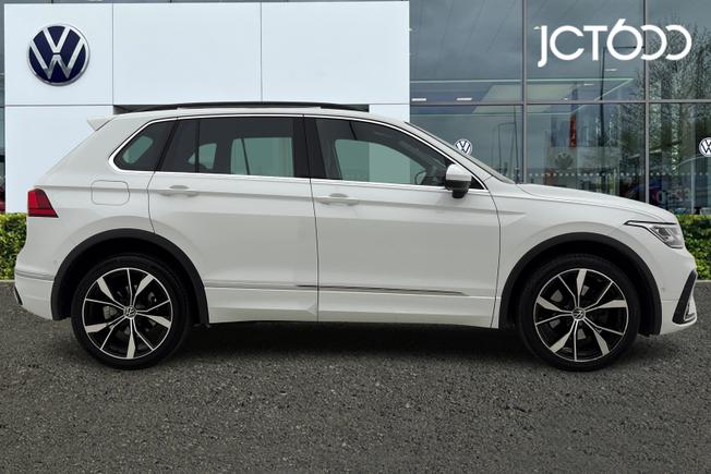 VOLKSWAGEN Tiguan Photo 4