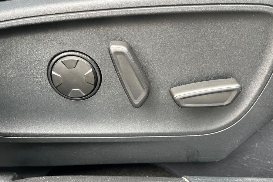 Ford KUGA Photo autoimg-bbd355b79ed5aa9d16d8682773e0e68e3c819b22.jpg