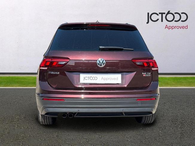 VOLKSWAGEN Tiguan Photo 7
