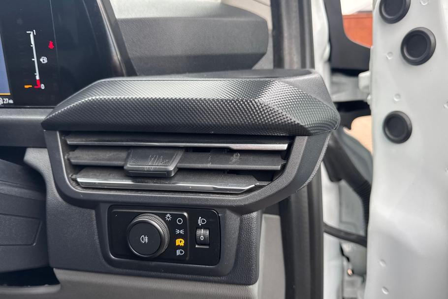 Used Ford TRANSIT CUSTOM DS24MXD 19