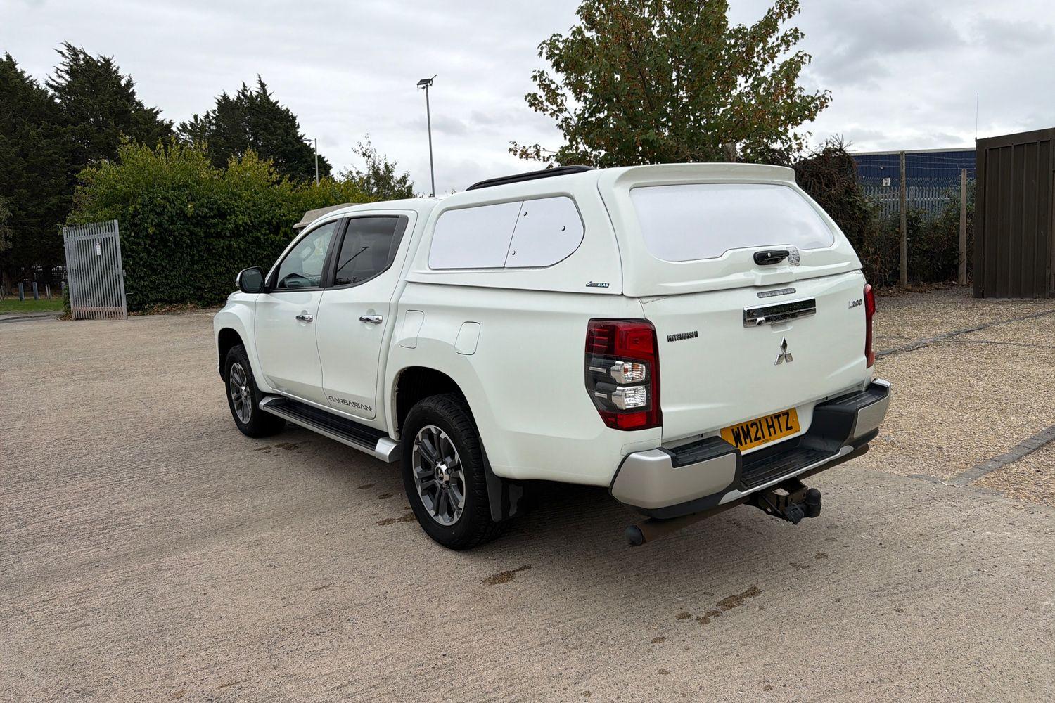 Mitsubishi L200 Photo 25