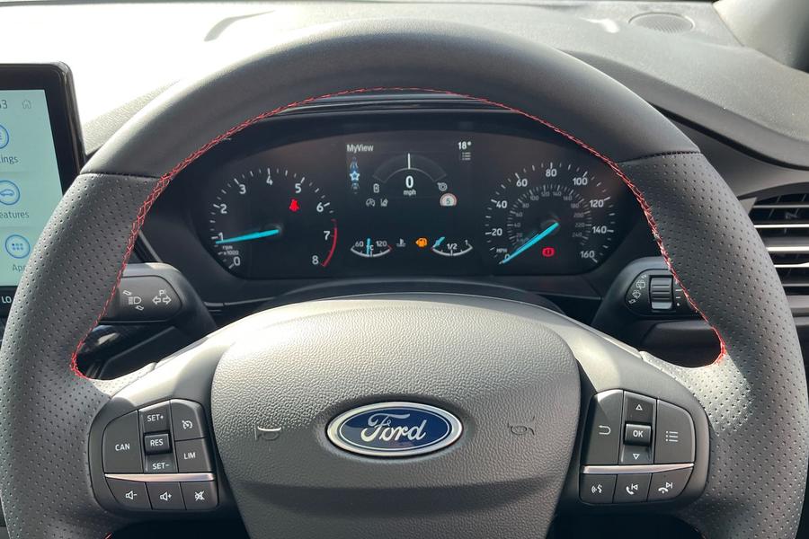 Ford FOCUS Photo autoimg-bbe2223a905e37295bbf59f1426a3f97021b119c.jpg
