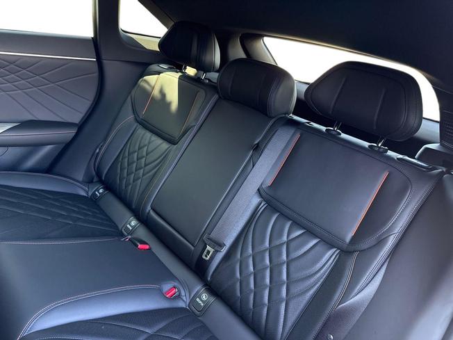 CHANGAN Deepal S07 Photo 9