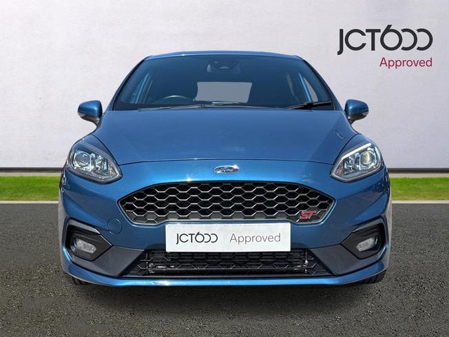 FORD Fiesta Photo 8